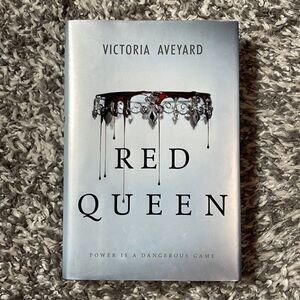 Red Queen - Victoria Aveyard (hardcover)
